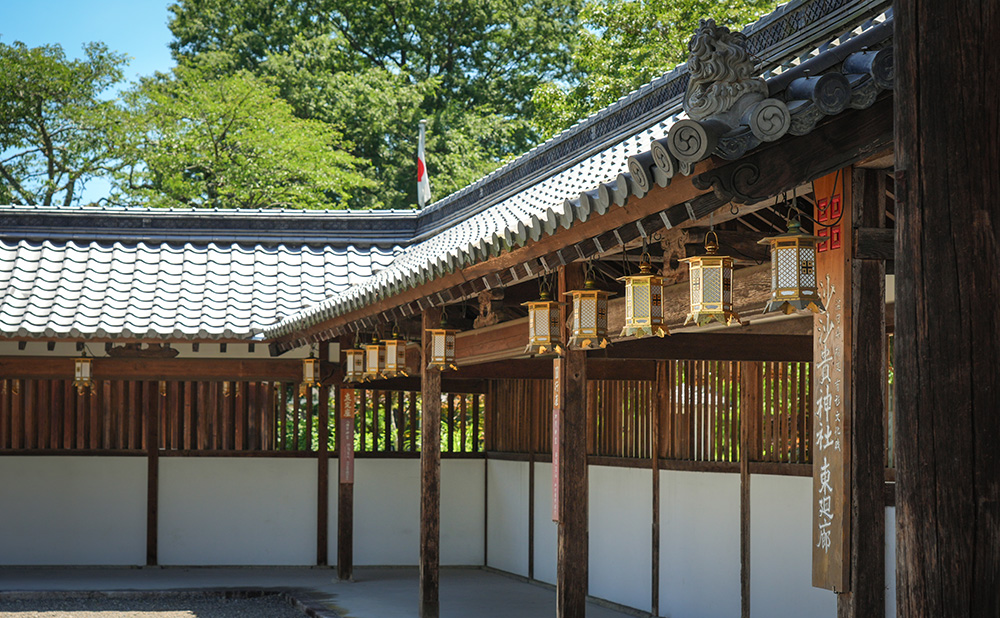 東廻廊