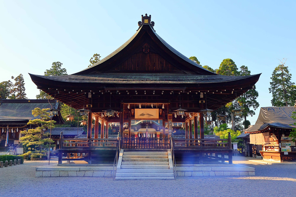 沙沙貴神社の社殿